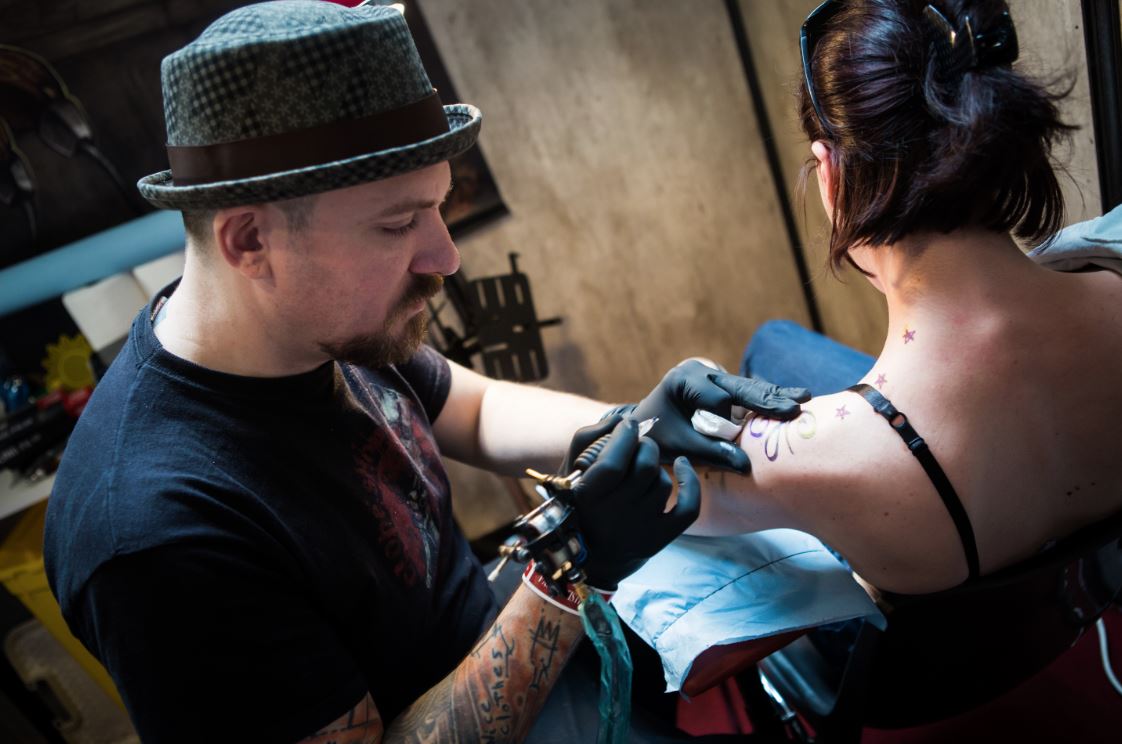 Exercer le métier de tatoueur Tatouage et partage
