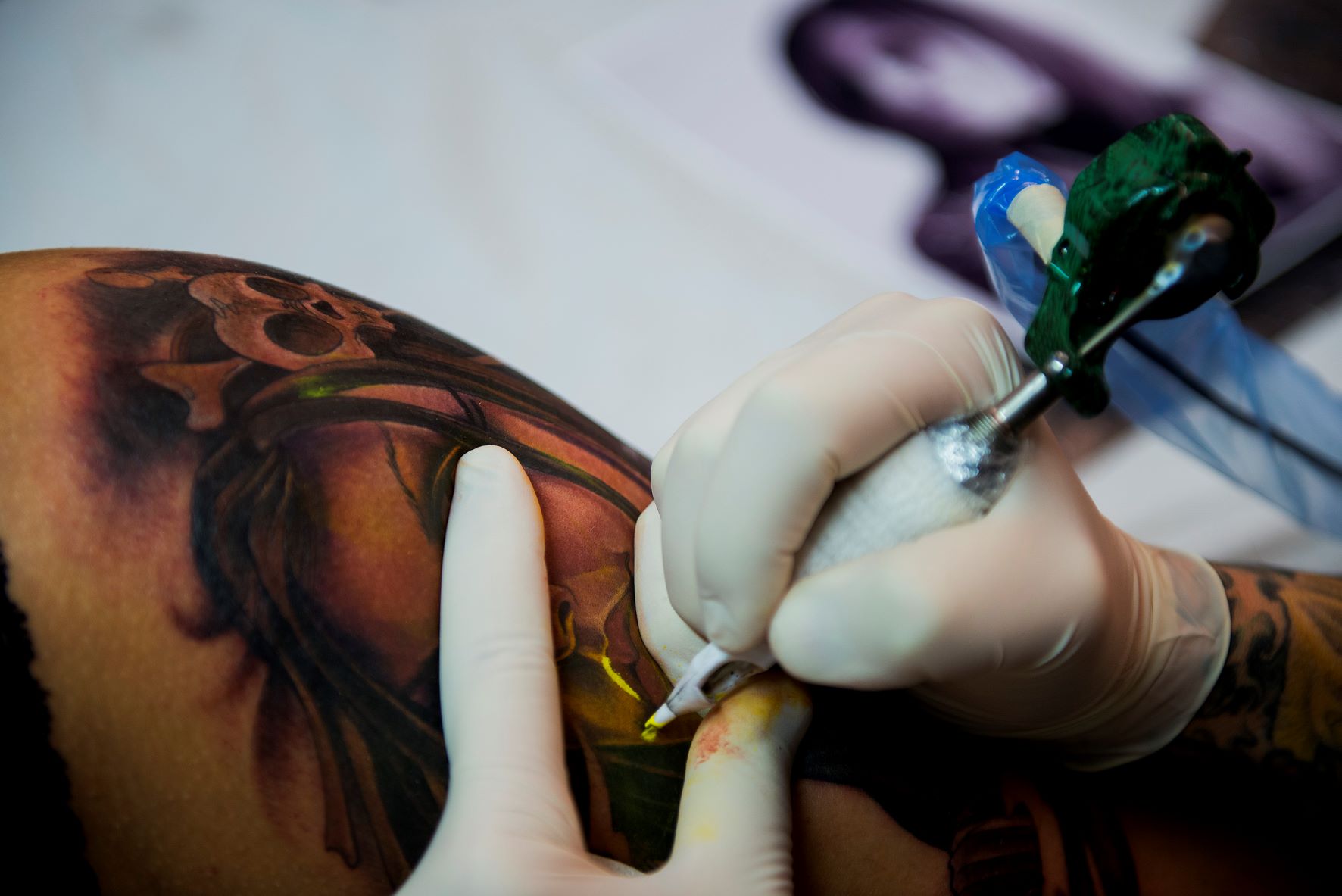tatouage-partage-argumentaire-encres-couleur-clients